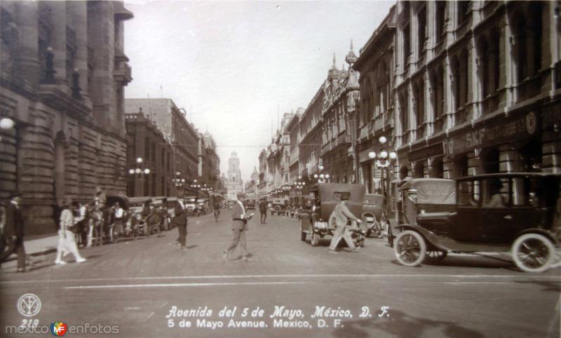 Avenida del 5 de Mayo.