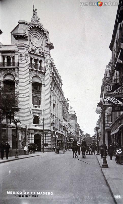 Avenida Francisco I Madero.