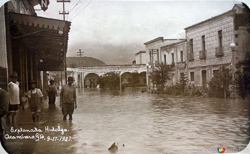 Esplanada Hidalgo Inundacion acaecida en Septiembre de 1927,