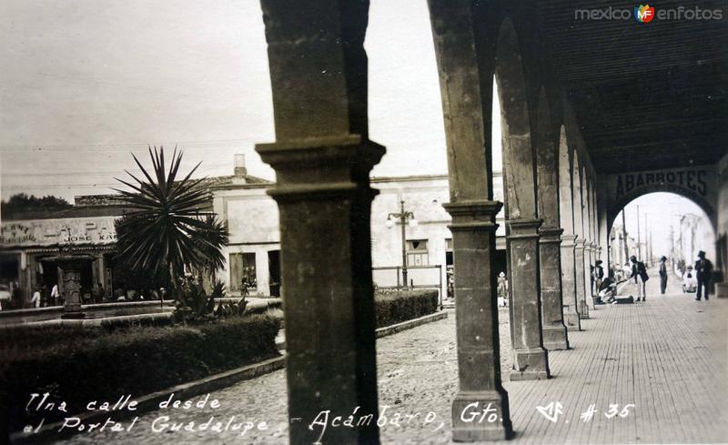 Una Calle desde el portal Guadalupe.