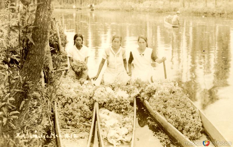 Vendedoras de Flores en Xochimilco