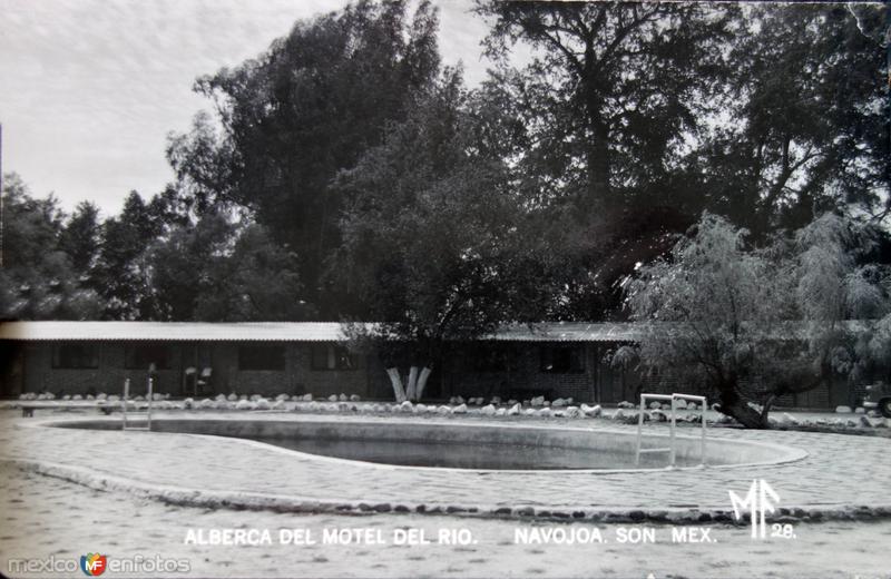 Alberca del Motel del Rio.