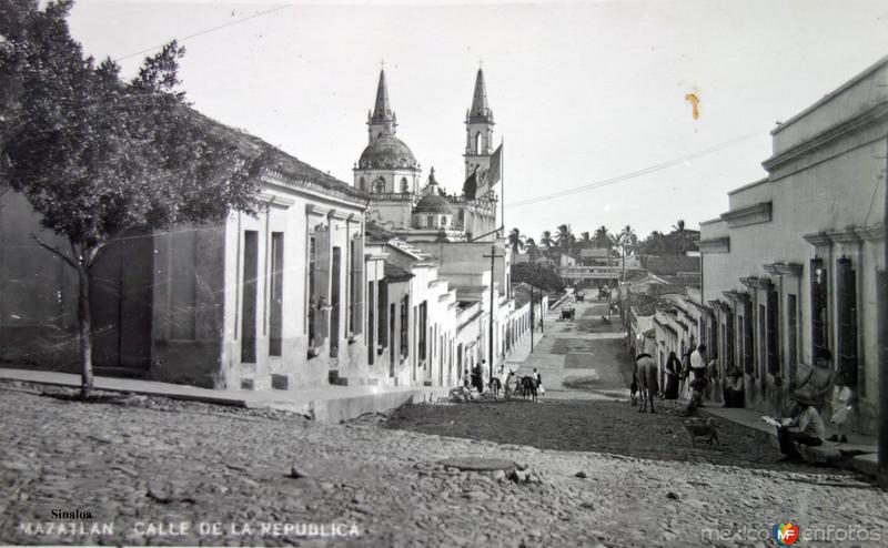 Calle de La Republica Mazatlán, Sinaloa.