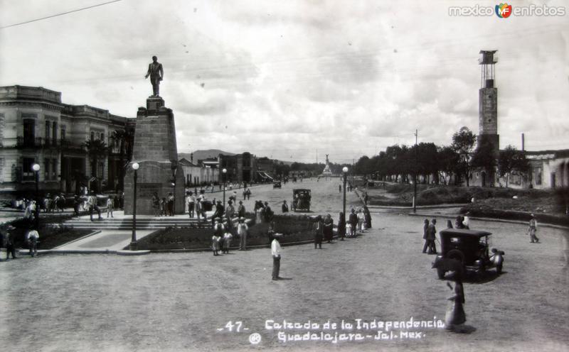 Calzada Independencia.