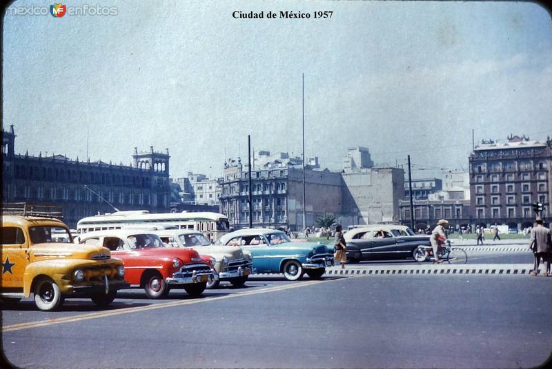 El Zocalo Ciudad de México 1957.