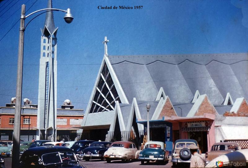 Una Iglesia Ciudad de México 1957.