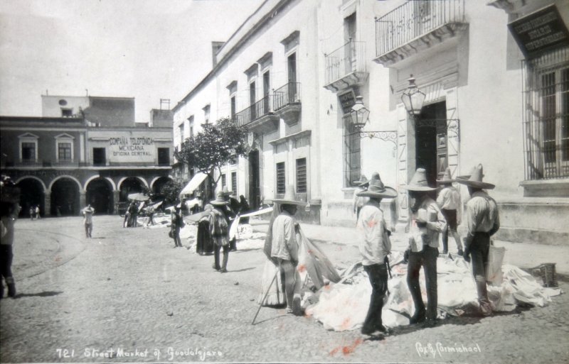 Escena callejera y Mercado por los fotografos Fox y Carmichael.