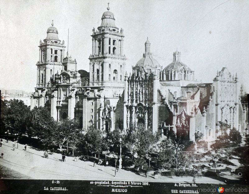 La Catedral por el Fotógrafo Abel Briquet.