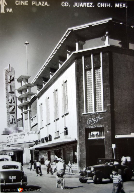 Cine Plaza.
