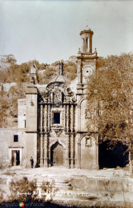 El Templo de San Juan de Rayas.