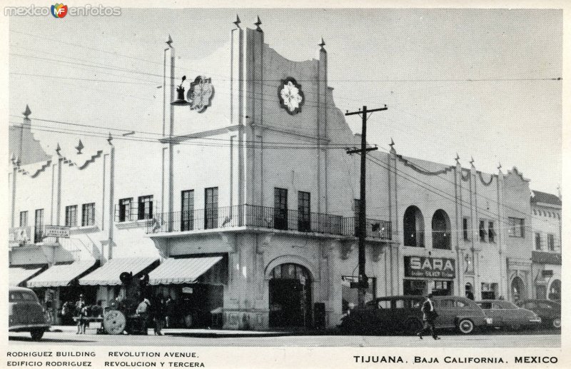 Edificio Rodríguez, en Avenida Revolución y Calle Tercera