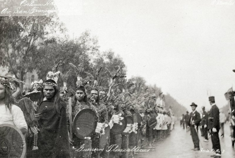 Representación de guerreros tlaxcaltecas