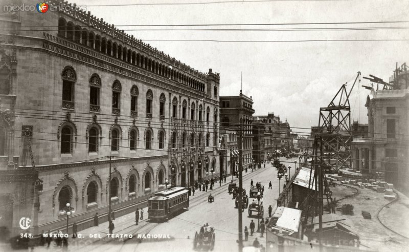 Calle del Teatro Nacional (Eje Central Lázaro Cárdenas)