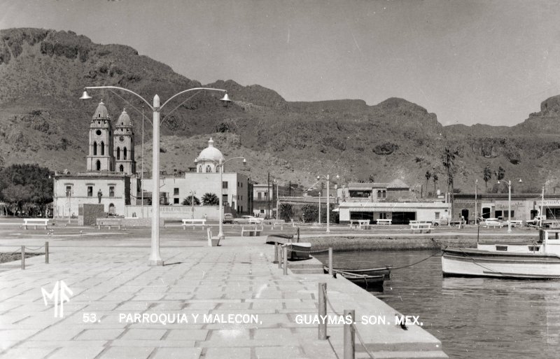 Parroquia y Malecón