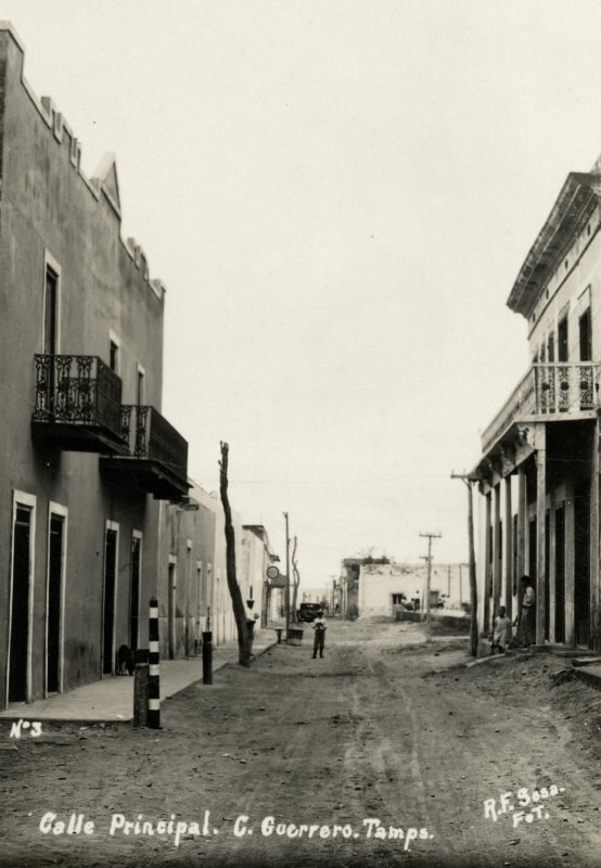 Calle principal de la antigua Ciudad Guerrero (Guerrero Viejo)