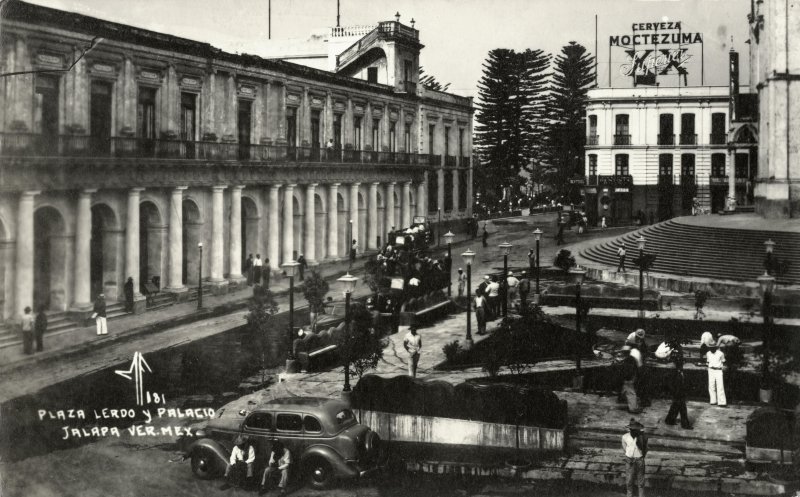 Plaza Lero y Palacio de Gobierno
