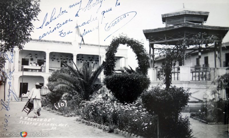 El Zocalo ( Circulada el 17 de Noviembre de 1949 ).