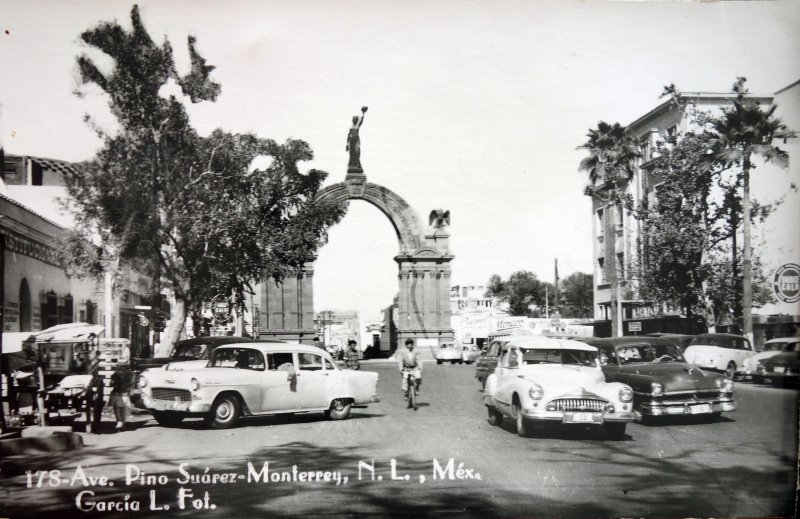 Avenida Pino Suarez Monterrey N L ( Circulada el 17 de Enero de 1958 ).