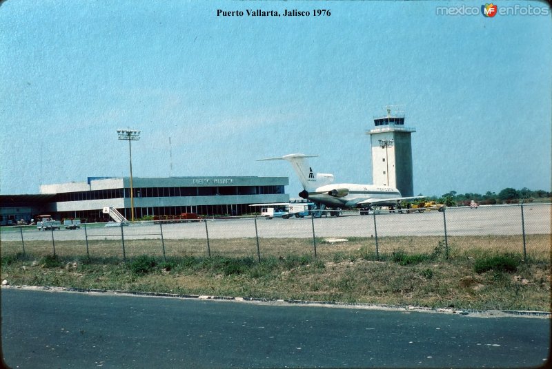 El Aeropuerto Gustavo Diaz Ordaz Puerto Vallarta, Jalisco 1976