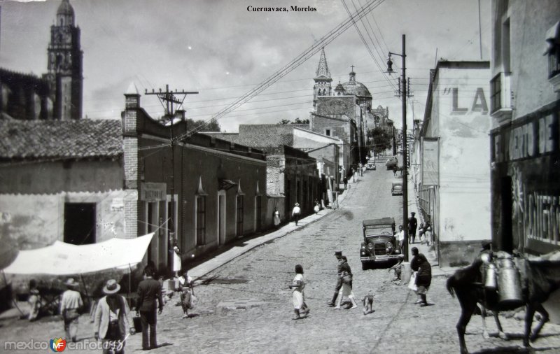 Escena callejera .Cuernavaca, Morelos