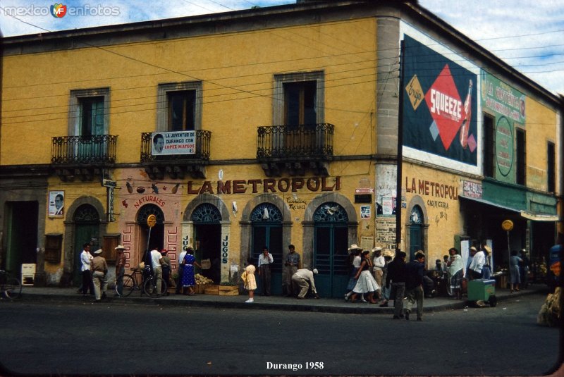 Escena de La tienda La Metropoli 1958.