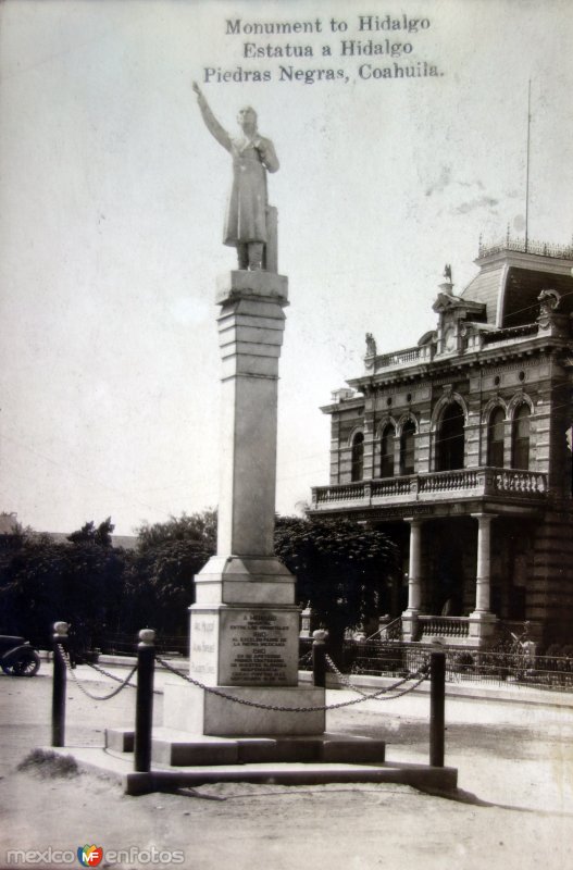 Monumento a Hidalgo ( Circulada el 2 de Marzo de 1926 ).