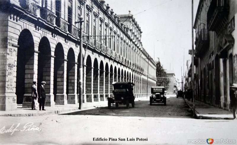 Edificio Piña ( Circulada el 6 de Julio de 1926 ).