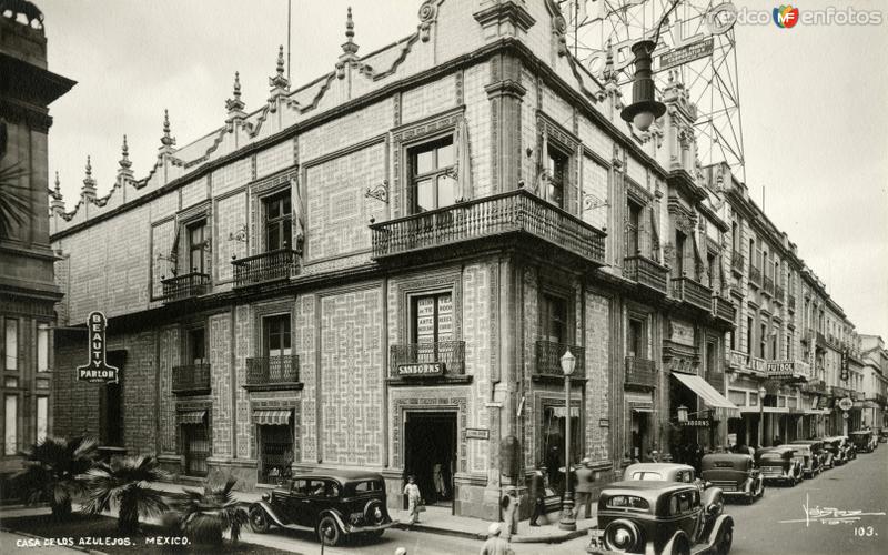 Casa de los Azulejos (Sanborns) en Avenida Madero