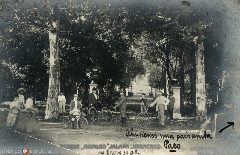 Parque Hidalgo (también conocido como parque Los Berros)