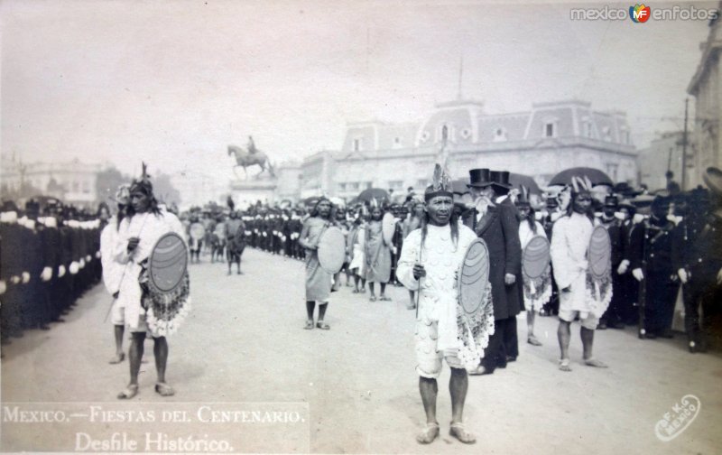 Desfile historico Fiestas del Centenario ( Sep-1910 ) por el  Fotógrafo Fernando Kososky.