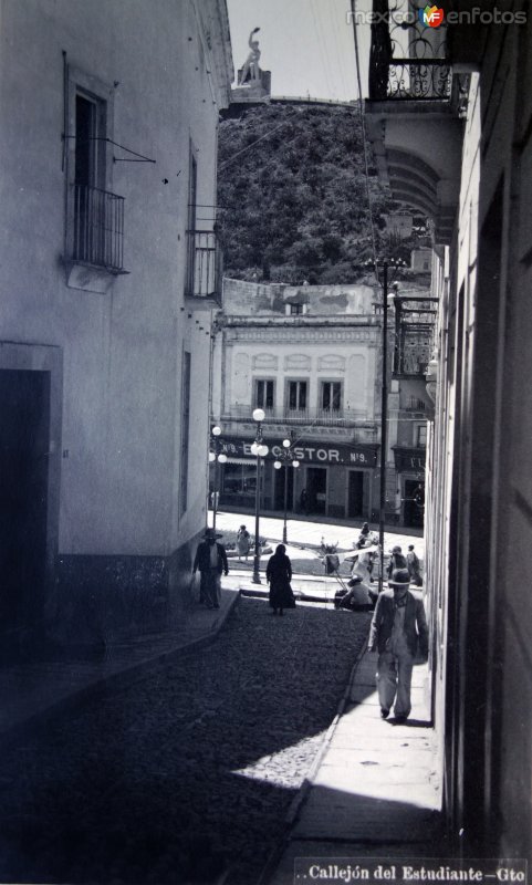 Callejon del Estudiante.