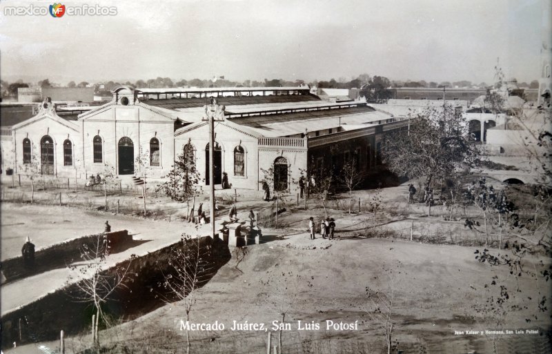 Mercado Juarez.