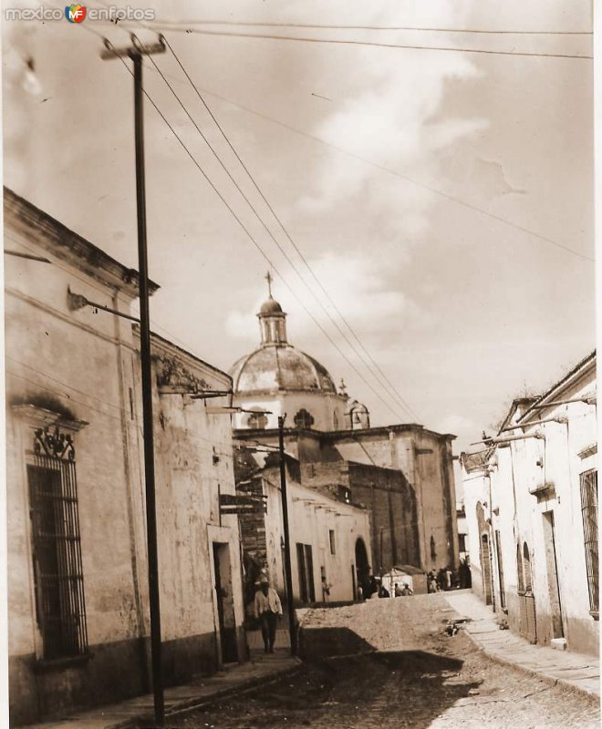 calle martinez valadez