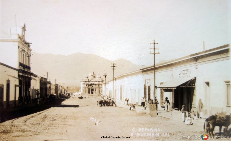 Calle Reforma Ciudad Guzmán, Jalisco.