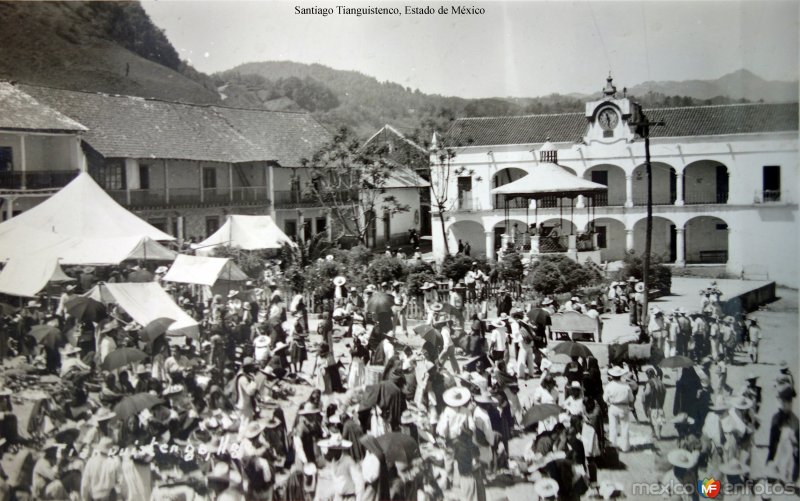 Dia de Mercado en Santiago Tianguistenco, Estado de México.