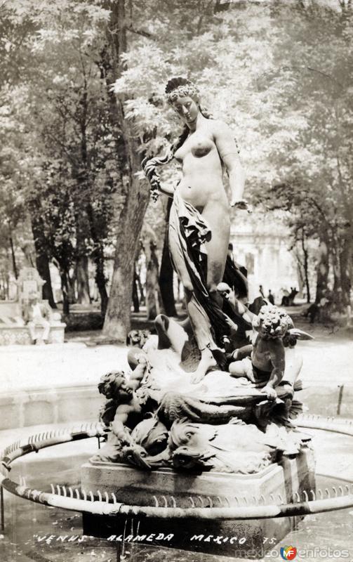 Fuente de Venus, en la Alameda Central