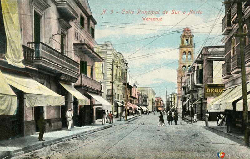 Calle principal con vista de sur a norte