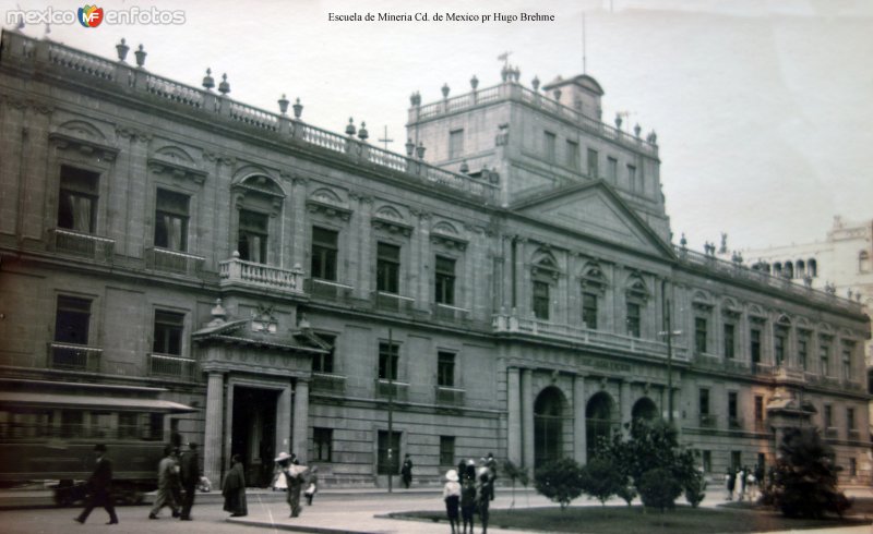 Escuela de Mineria Cd. de Mexico por el fotografo Hugo Brehme.