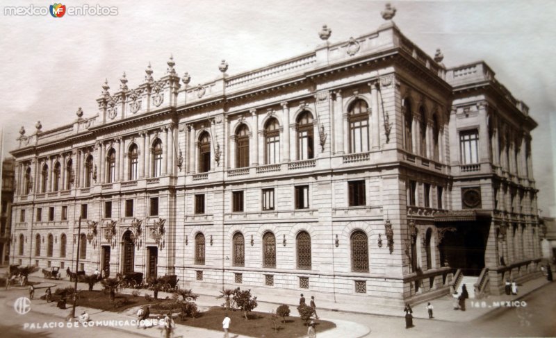 Palacio de Comunicaciones.