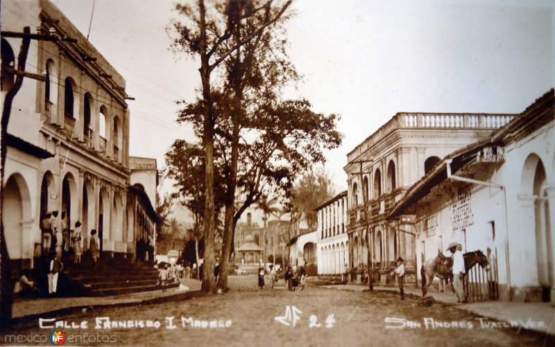 Escena en la  Calle de Francisco I Madero.