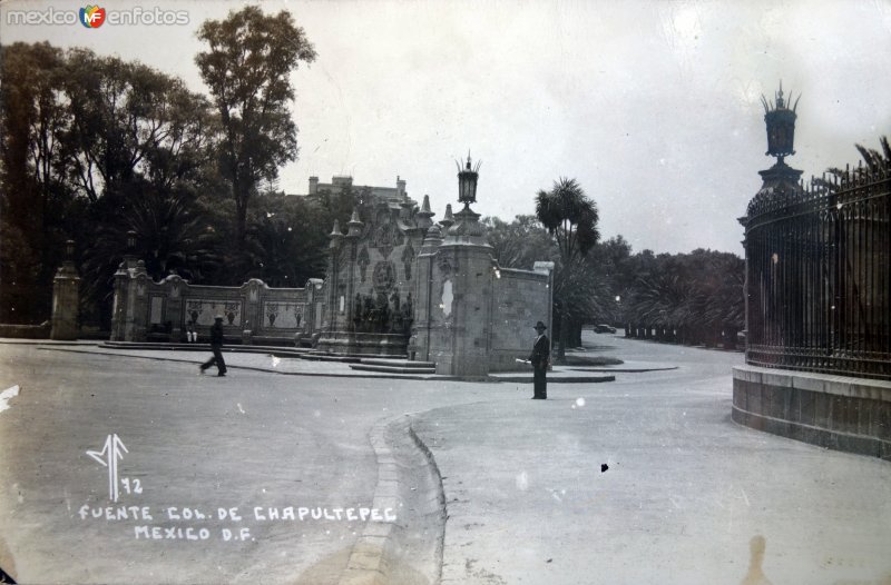 Fuente Col. de Chapultepec. ( Circulada el 25 de Julioo de 1952 ).