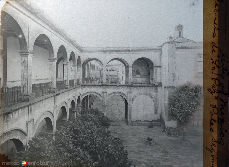 Escuela de La Paz.