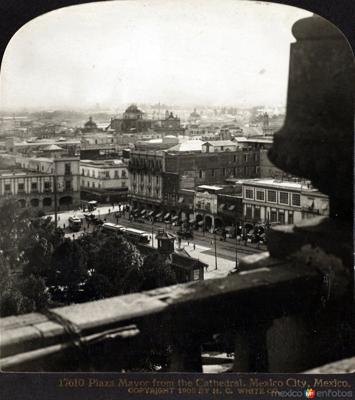 La Plaza mayor  vita desde La Catedral 1908.