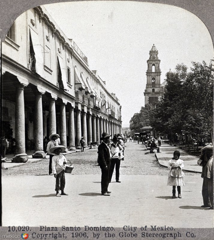 La Plaza de Santo Domingo 1906.