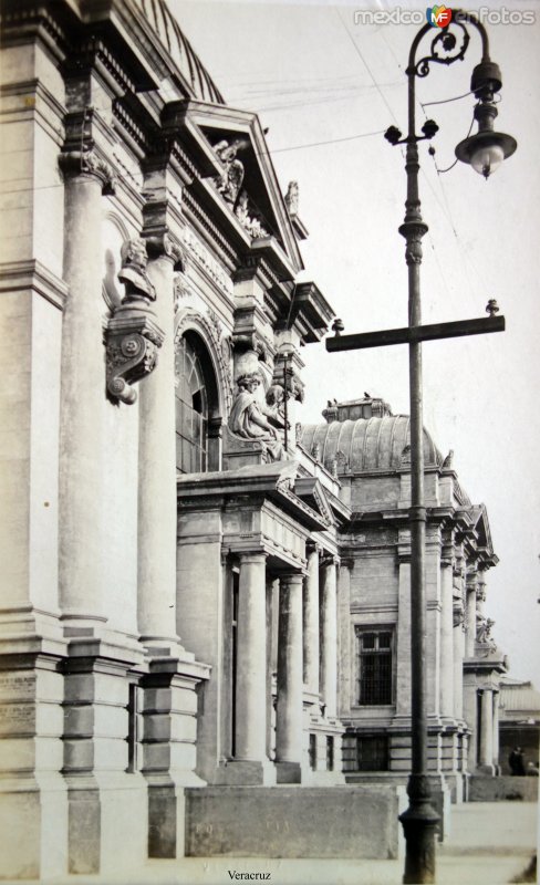 Edificio de gobierno ( Circulada el 11 de Junio de 1920 ).