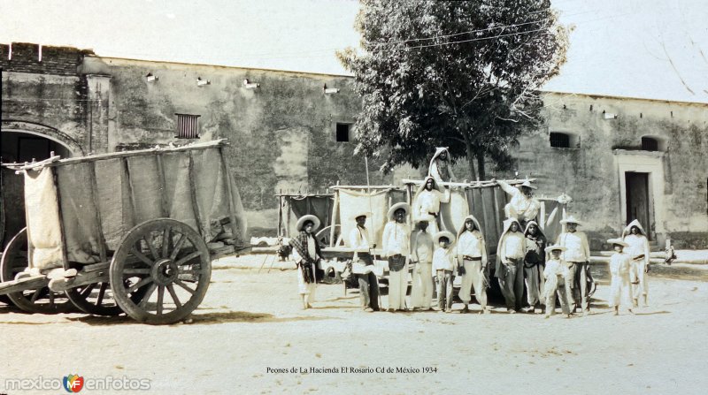 Peones de La Hacienda El Rosario, por el fotógrafo T. Enami, de Yokohama, Japón (1934)