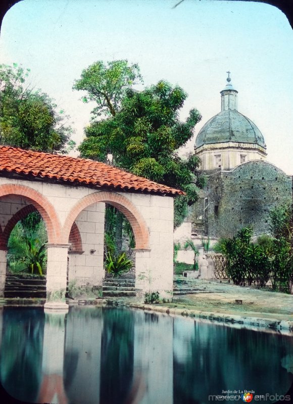 Jardin de La Borda Cuernavaca Morelos, por el fotógrafo T. Enami, de Yokohama, Japón (1934)