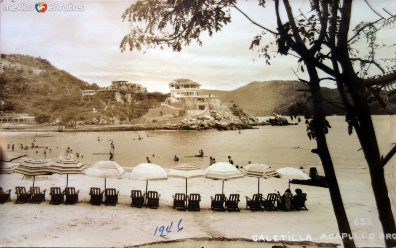 Escena playera de caletilla( Circulada en 1946 ).