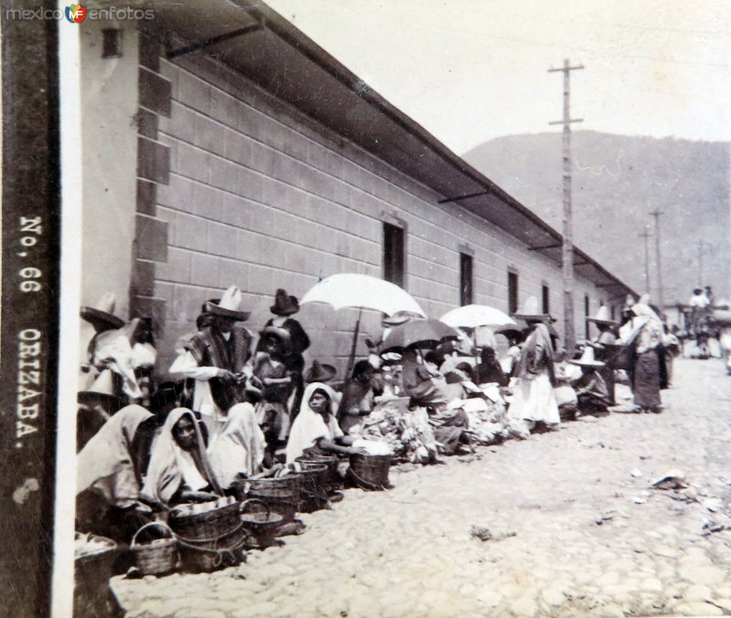 Dia de Mercado  por el Fotógrafo Abel Briquet.