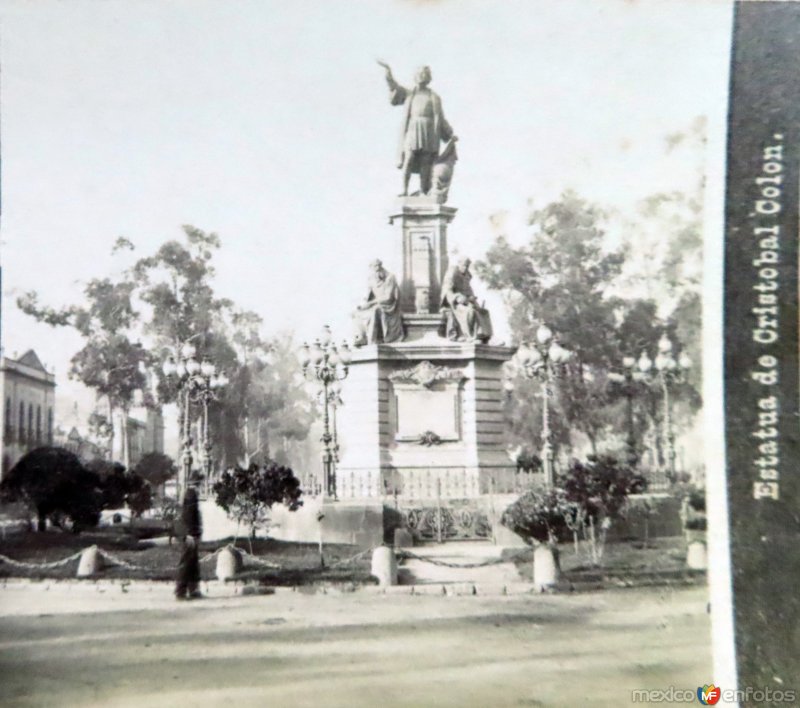 Estatua de Cristobal Colon. por el Fotógrafo Abel Briquet..